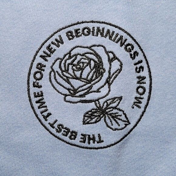 Zoe + Live Women's Rose Cropped Graphic Sweatshirt Sz 1X - Picture 4 of 8